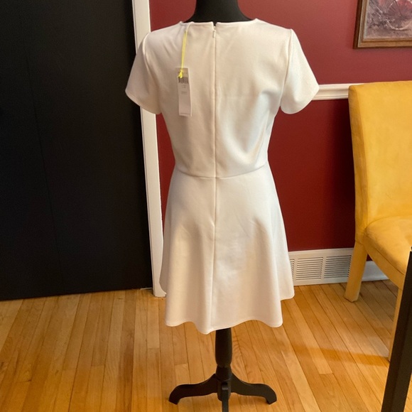 NWT BCBGMaxAzria Chic White Mini Dress - Picture 4 of 12